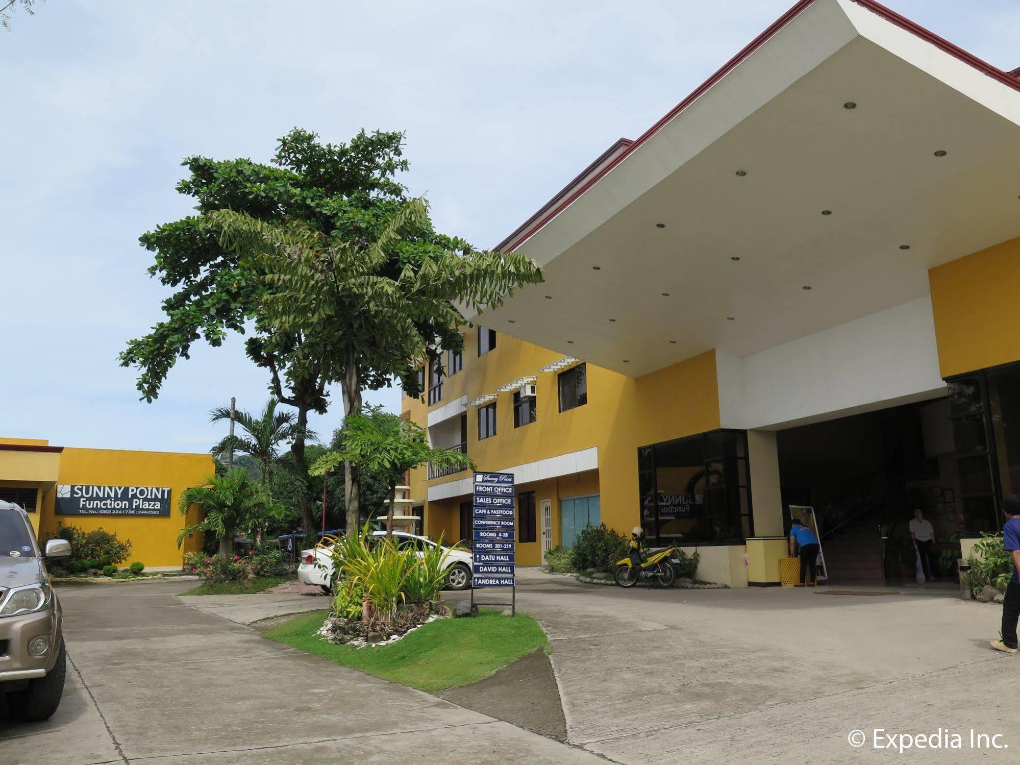 Oyo 197 Sunny Point Hotel Davao Exterior photo